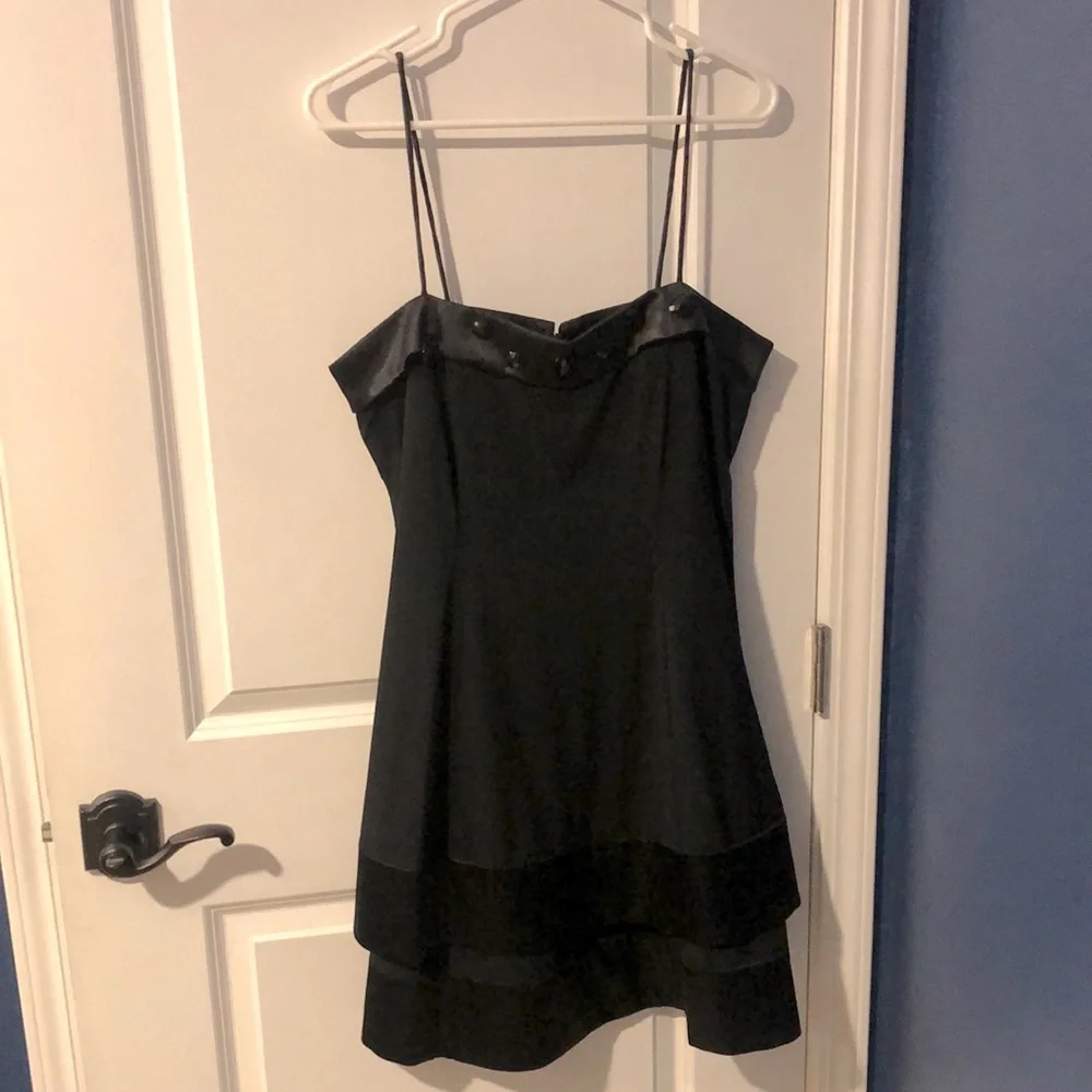 110 West Spaghetti Strap Layered Satin Little Black Dress Size 10 - Picture 1 of 3